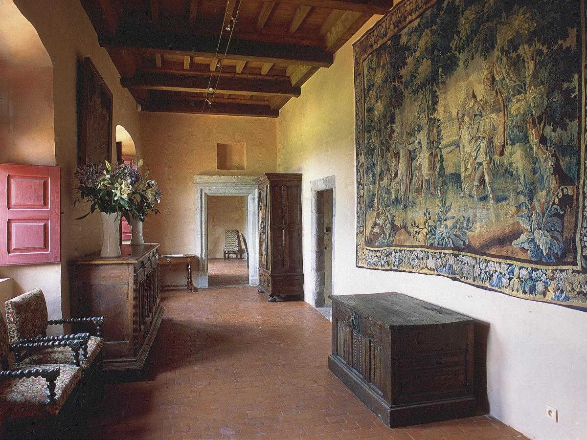 Chateau La Servayrie - Chambre D'Hotes Marcillac-Vallon Exteriör bild